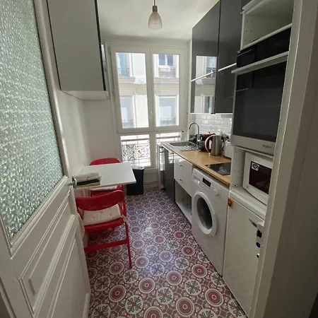 Appartamento Charming Close To Emily's Spots In
