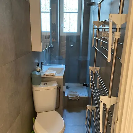 Charming Close To Emily's Spots In Apartment Paris