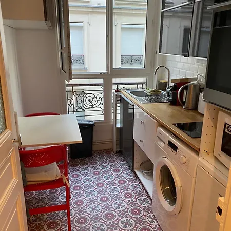 Charming Close To Emily's Spots In * Parigi